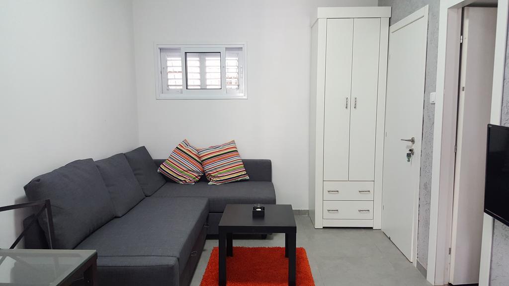 Studio Masaryk Apartment Бат-Ям Экстерьер фото