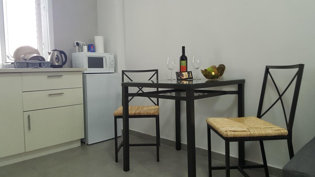 Studio Masaryk Apartment Бат-Ям Экстерьер фото