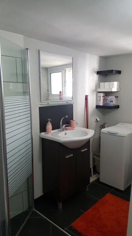 Studio Masaryk Apartment Бат-Ям Экстерьер фото