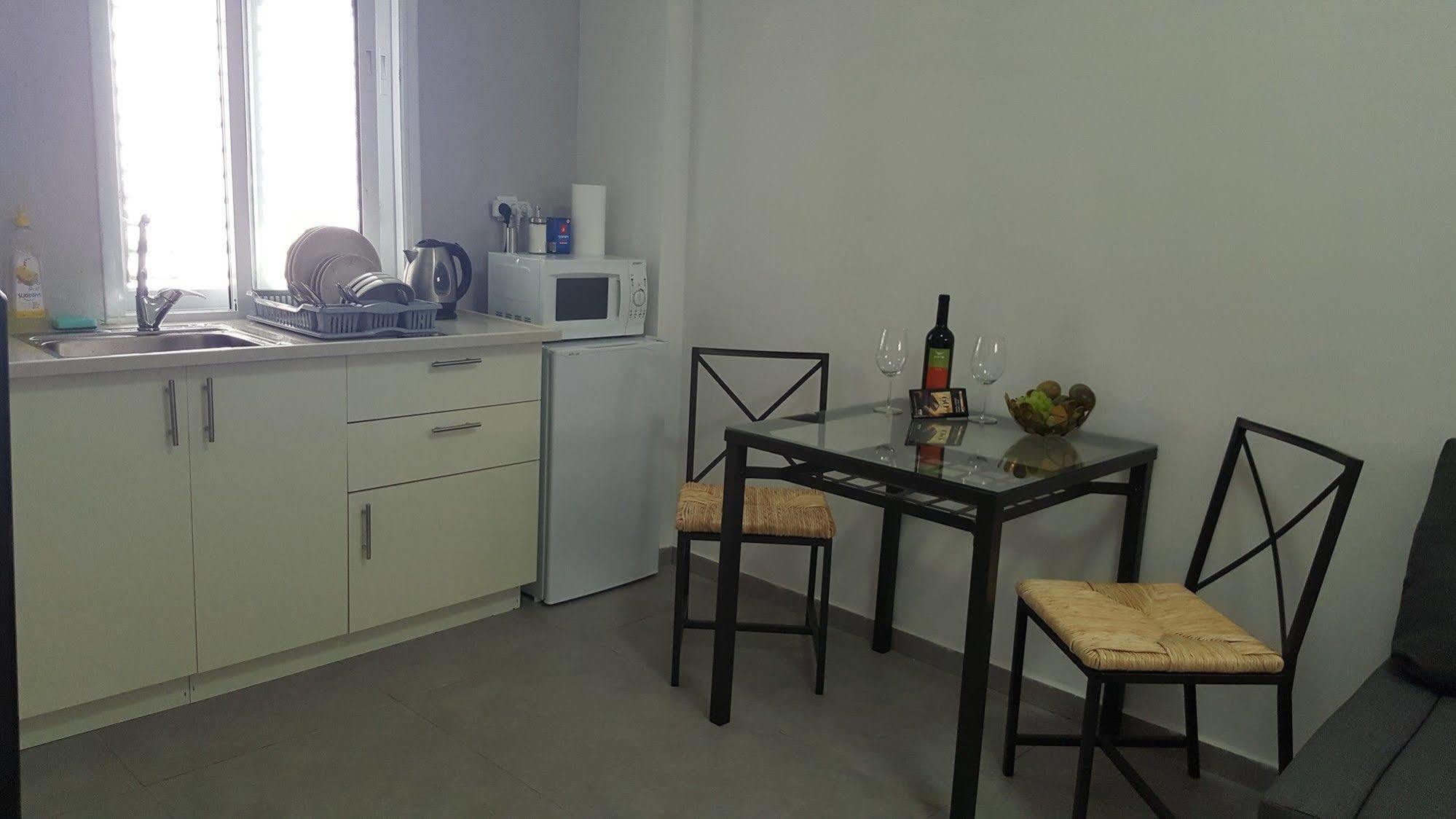 Studio Masaryk Apartment Бат-Ям Экстерьер фото